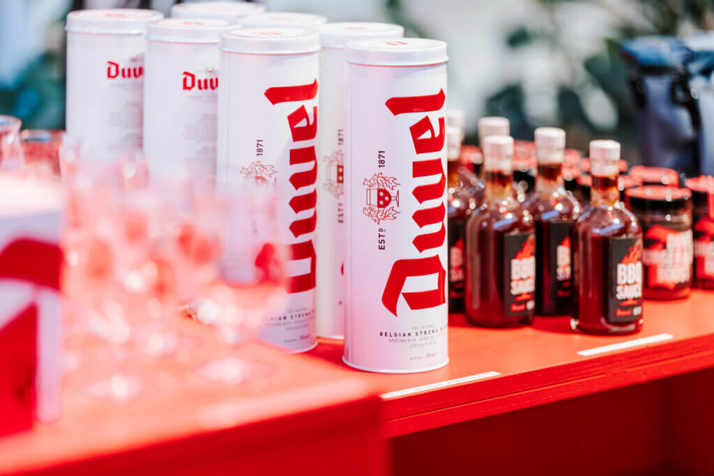 Diverse flessen van Duvel